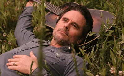 Charles Esten