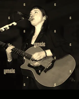 Suzanne Vega Montclair