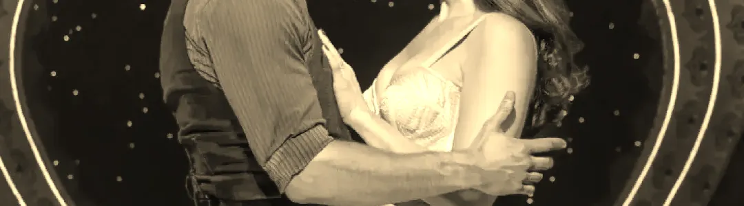 Two Strangers (Carry A Cake Across New York)